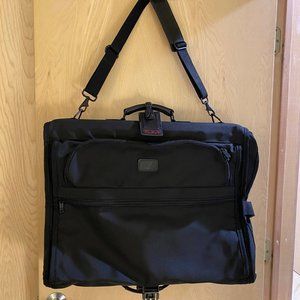 TUMI Style 235D Black Genuine Ballistic Nylon Tri-Fold Garment Bag LIKE NEW